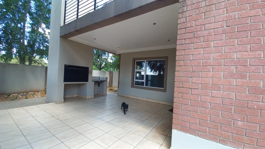 To Let 4 Bedroom Property for Rent in Lilyvale Estate Free State